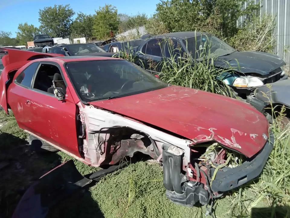 2000 Honda Prelude 5th Gen - Image 2 of 10