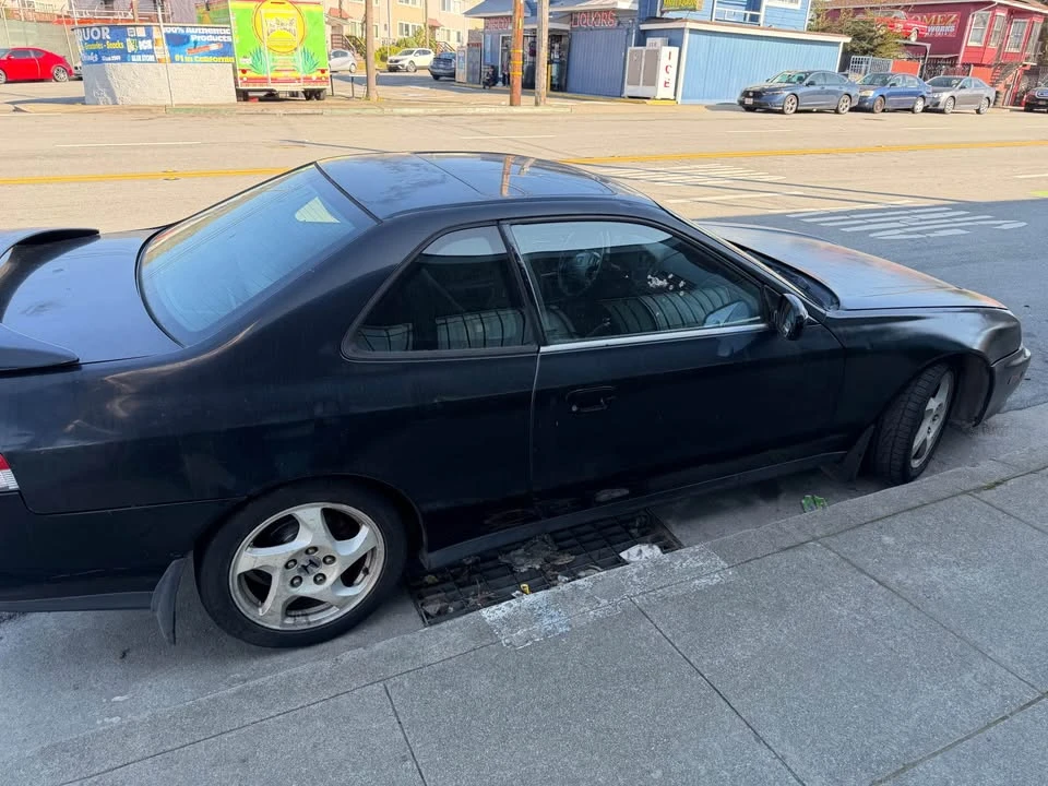 2000 Honda Prelude 5th Gen - Image 4 of 5
