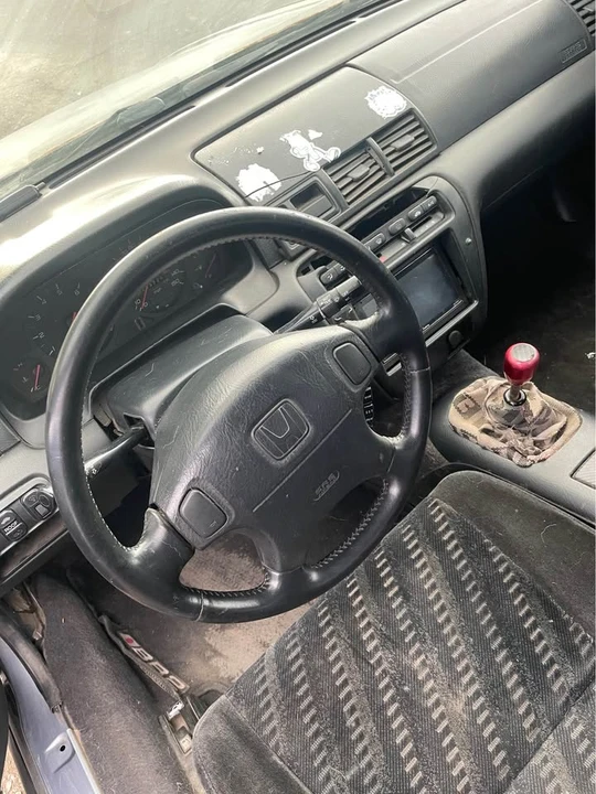2000 Honda Prelude 5th Gen - Image 7 of 20