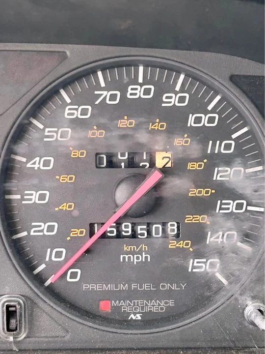 2000 Honda Prelude 5th Gen - Image 7 of 12