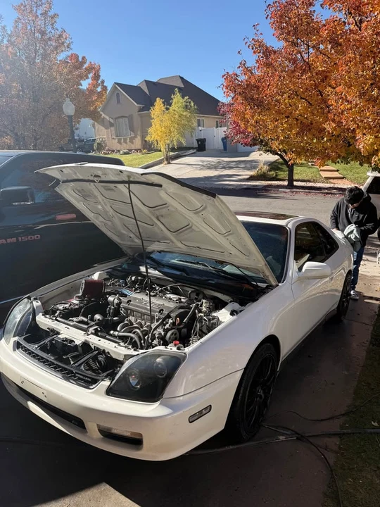 2000 Honda Prelude 5th Gen - Image 2 of 3