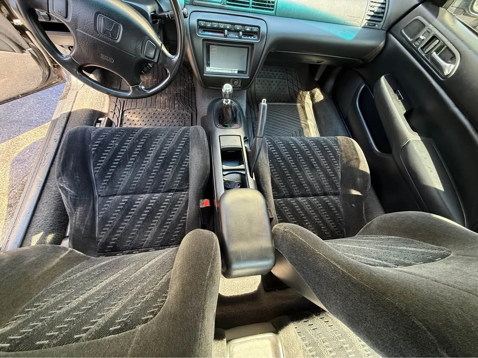 2000 Honda Prelude 5th Gen - Image 10 of 12