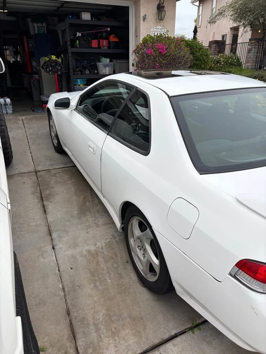 2000 Honda Prelude 5th Gen - Image 5 of 8