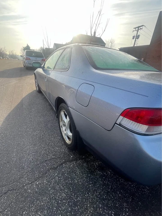 2000 Honda Prelude 5th Gen - Image 2 of 9
