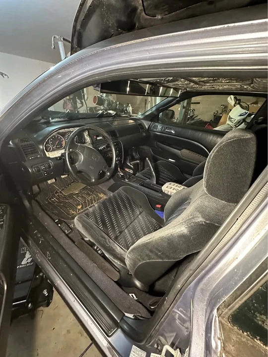 2000 Honda Prelude 5th Gen - Image 2 of 12