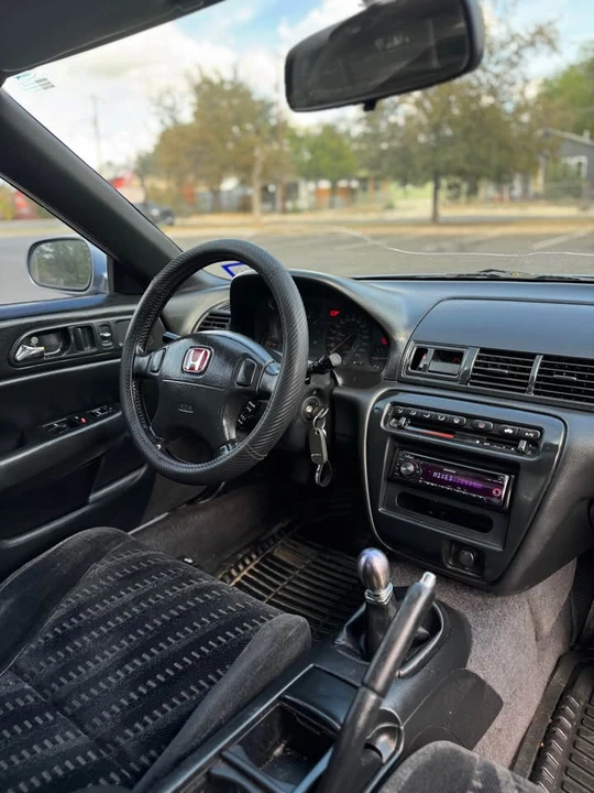 2000 Honda Prelude 5th Gen - Image 9 of 9