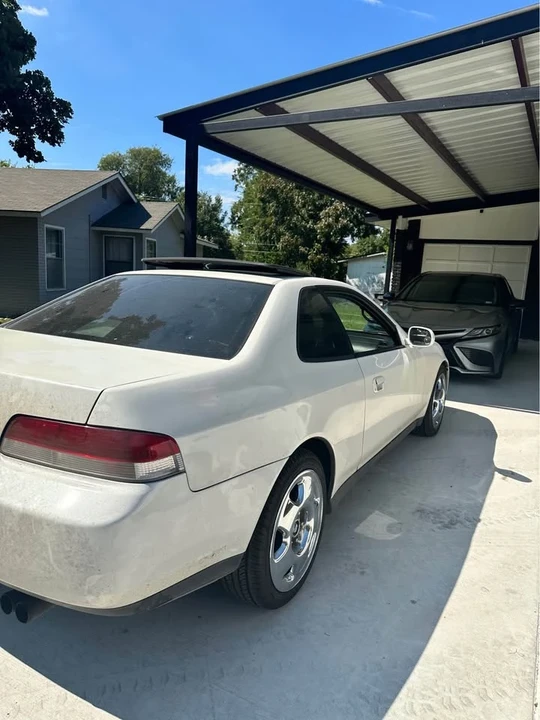 2000 Honda Prelude 5th Gen - Image 2 of 7