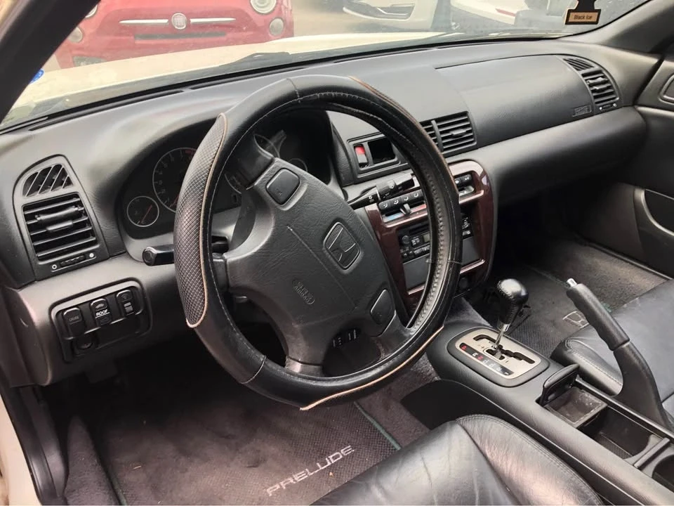 2000 Honda Prelude 5th Gen - Image 12 of 20