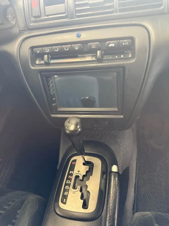 2000 Honda Prelude 5th Gen - Image 16 of 19