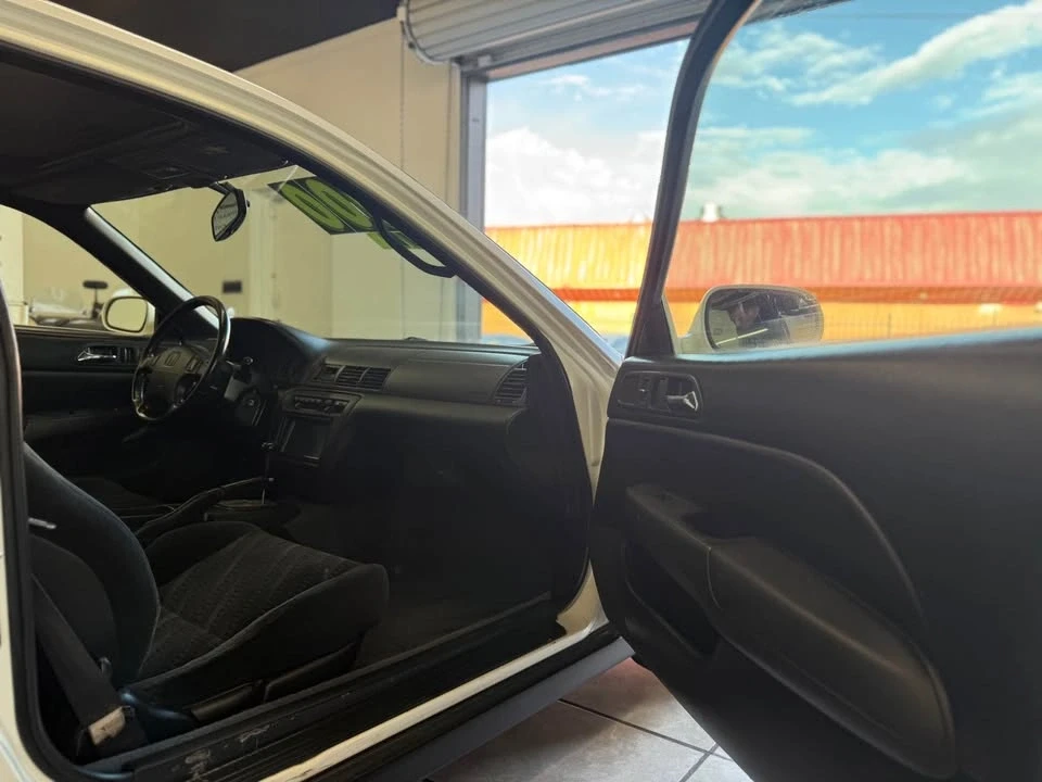 2000 Honda Prelude 5th Gen - Image 11 of 19