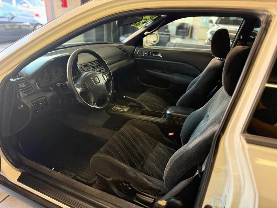 2000 Honda Prelude 5th Gen - Image 7 of 19