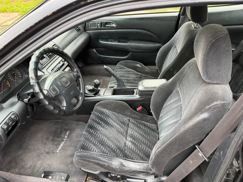 2000 Honda Prelude 5th Gen - Image 5 of 10