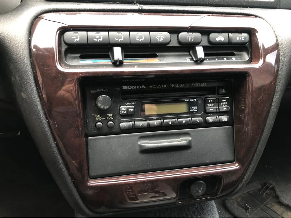 2000 Honda Prelude 5th Gen - Image 18 of 20
