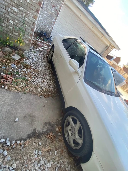 2000 Honda Prelude 5th Gen - Image 12 of 17