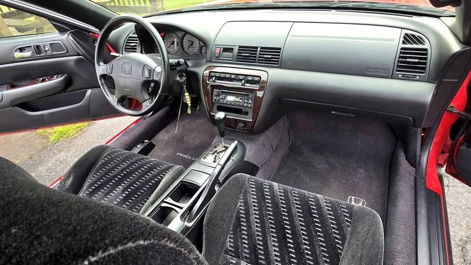 2000 Honda Prelude 5th Gen - Image 13 of 19