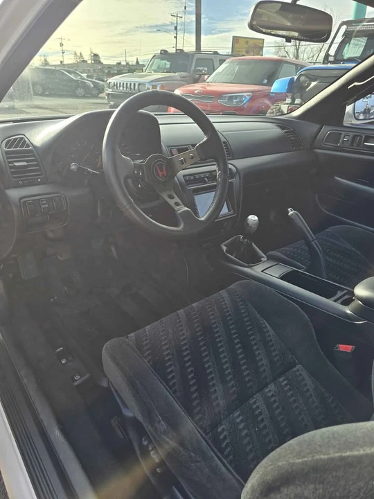 2000 Honda Prelude 5th Gen - Image 9 of 16