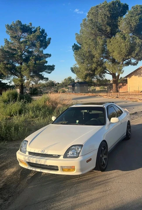 2000 Honda Prelude 5th Gen - Image 2 of 7