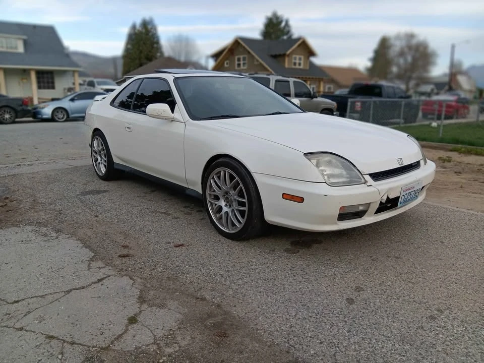 2000 Honda Prelude 5th Gen - Image 2 of 11