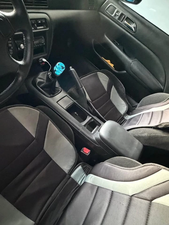 2000 Honda Prelude 5th Gen - Image 4 of 10