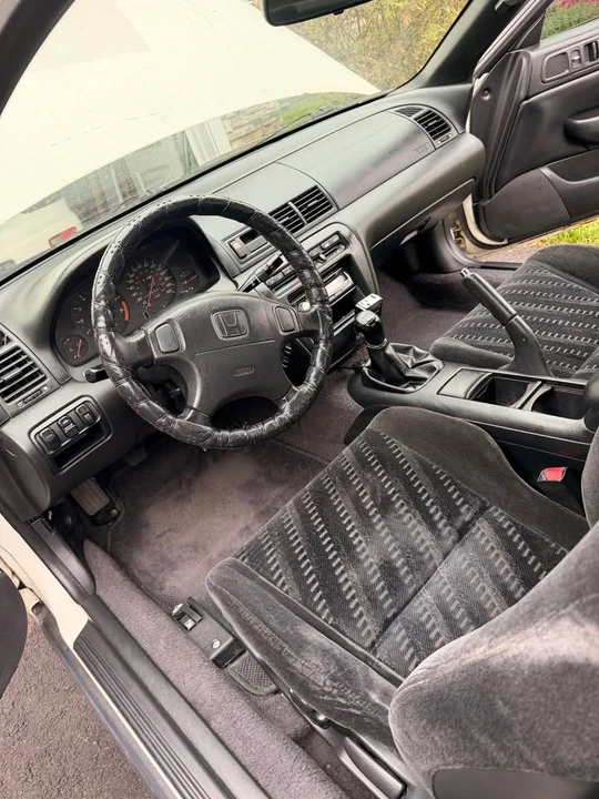 2000 Honda Prelude 5th Gen - Image 10 of 12