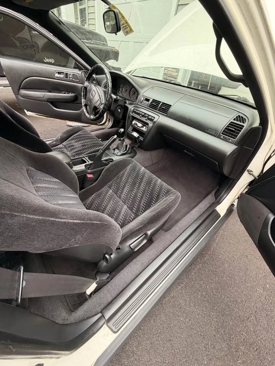 2000 Honda Prelude 5th Gen - Image 11 of 12