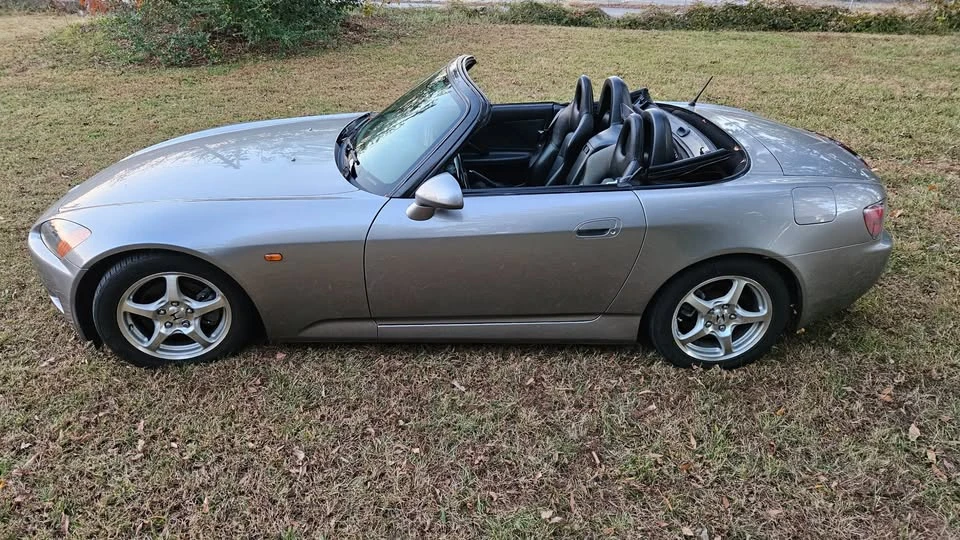 2000 Honda AP1 S2000 - Image 2 of 11