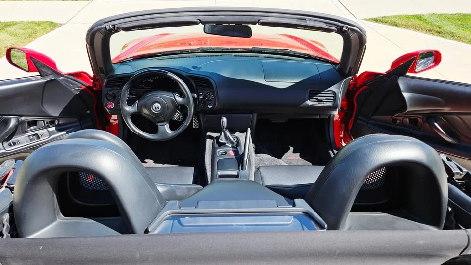 2000 Honda AP1 S2000 - Image 2 of 9