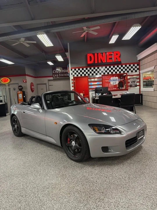 2000 Honda AP1 S2000 - Image 2 of 11