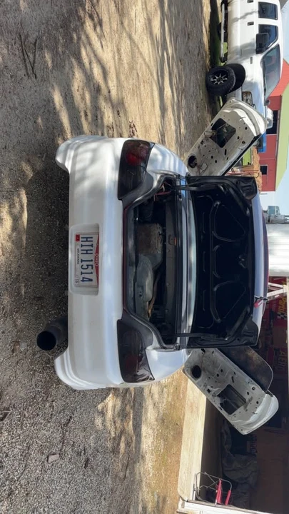 2000 Honda AP1 S2000 - Image 10 of 11