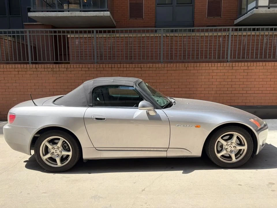 2000 Honda AP1 S2000 - Image 2 of 20