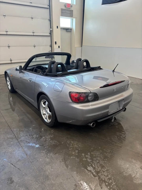 2000 Honda AP1 S2000 - Image 2 of 11