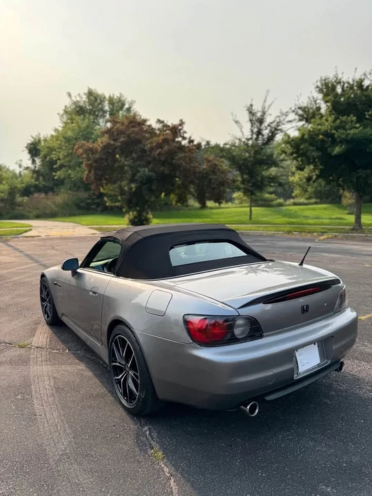 2000 Honda AP1 S2000 - Image 2 of 13