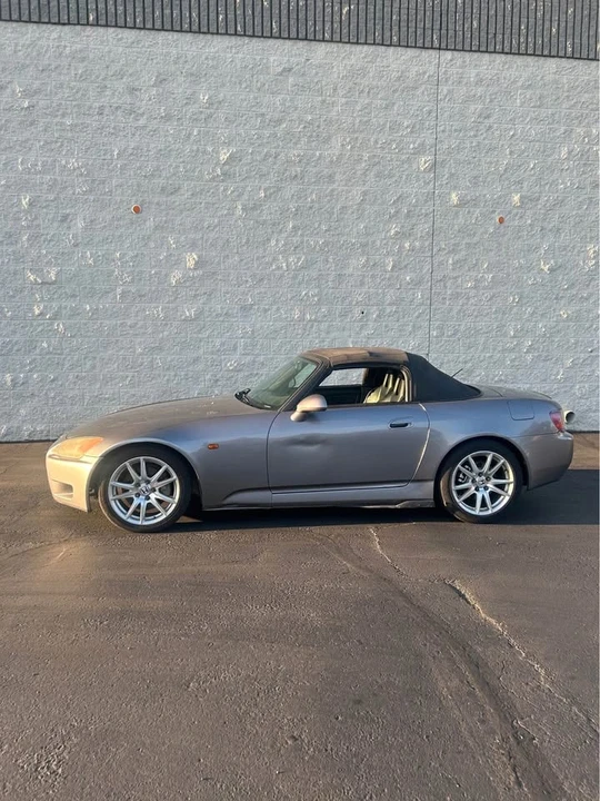 2000 Honda AP1 S2000 - Image 2 of 17
