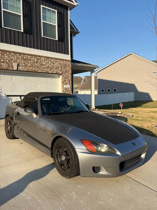 2000 Honda AP1 S2000 - Image 2 of 8