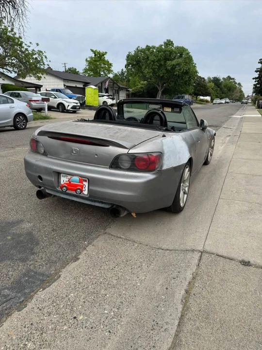 2000 Honda AP1 S2000 - Image 2 of 8