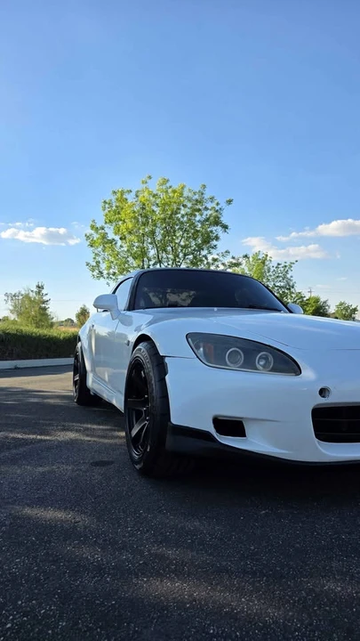 2000 Honda AP1 S2000 - Image 2 of 9