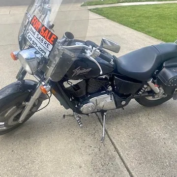 2000 Honda shadow sabre