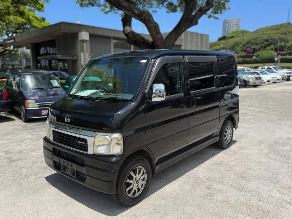 2000 Honda Vamos 2nd Gen - Image 2 of 20