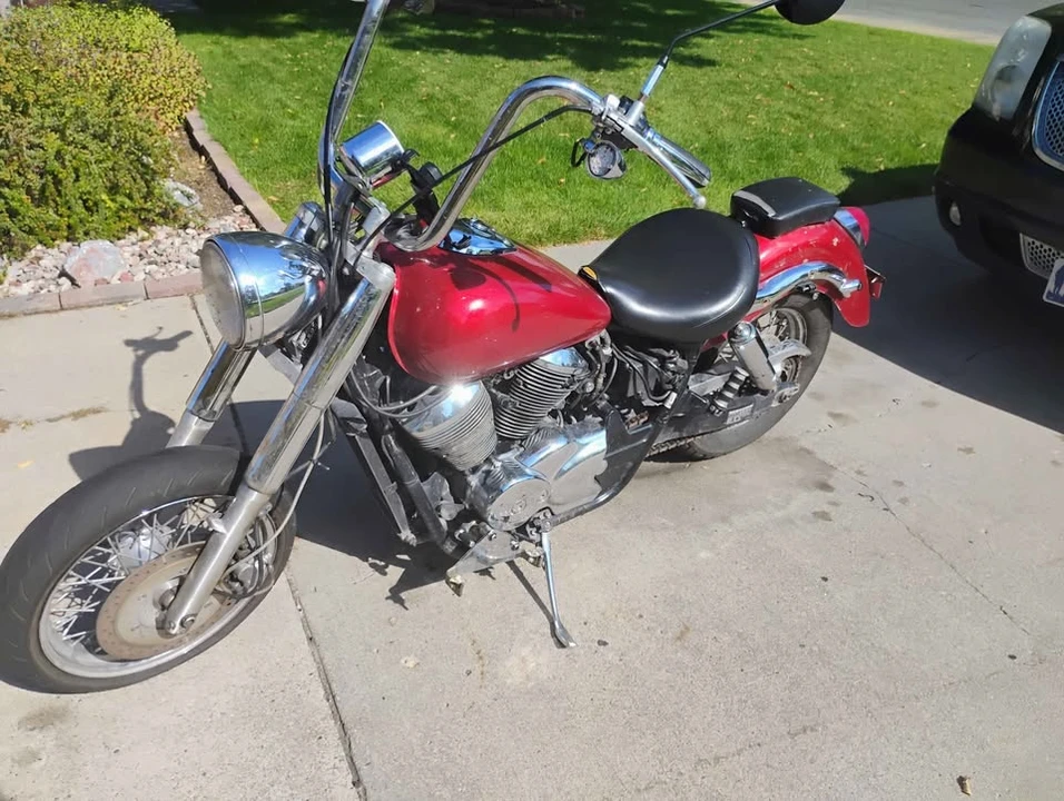 2000 Honda Motorcycles - Image 2 of 2
