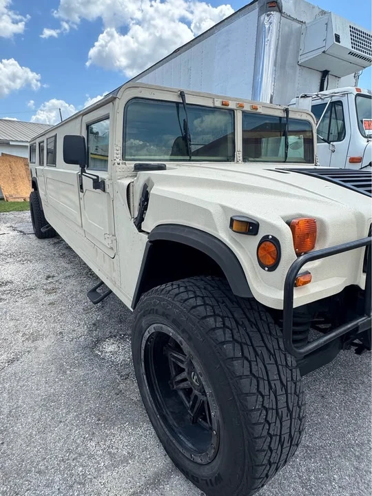 2000 Hummer Hummer H1 - Image 2 of 10