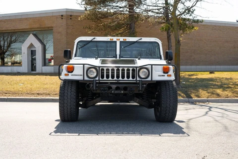 2000 Hummer Hummer H1 - Image 2 of 19