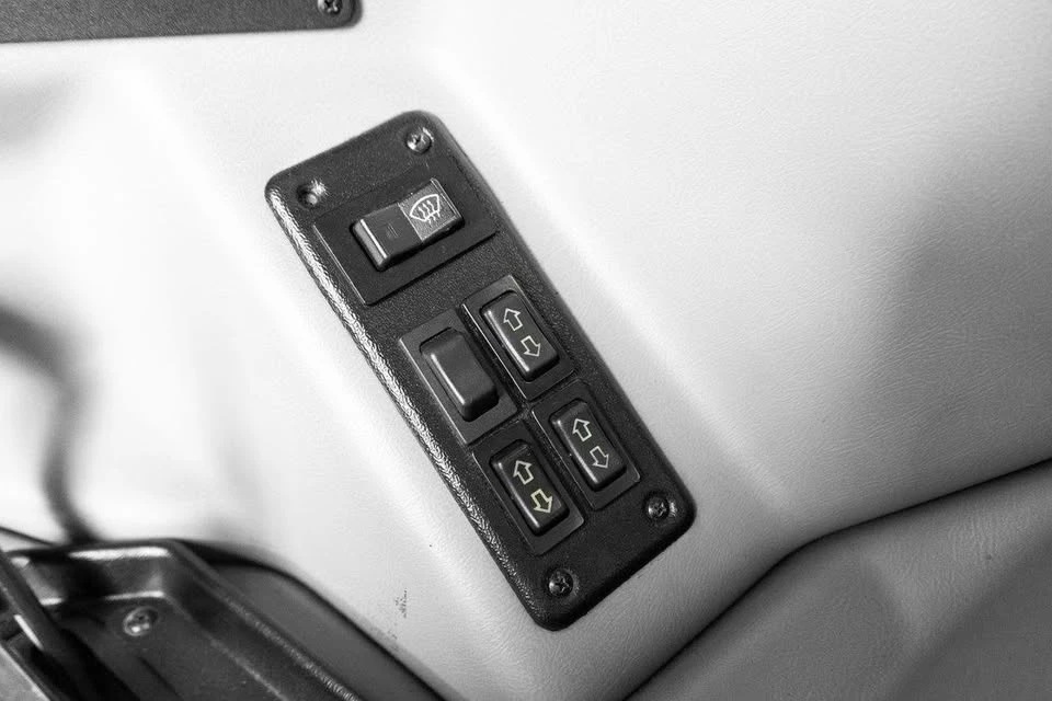 2000 Hummer Hummer H1 - Image 17 of 19