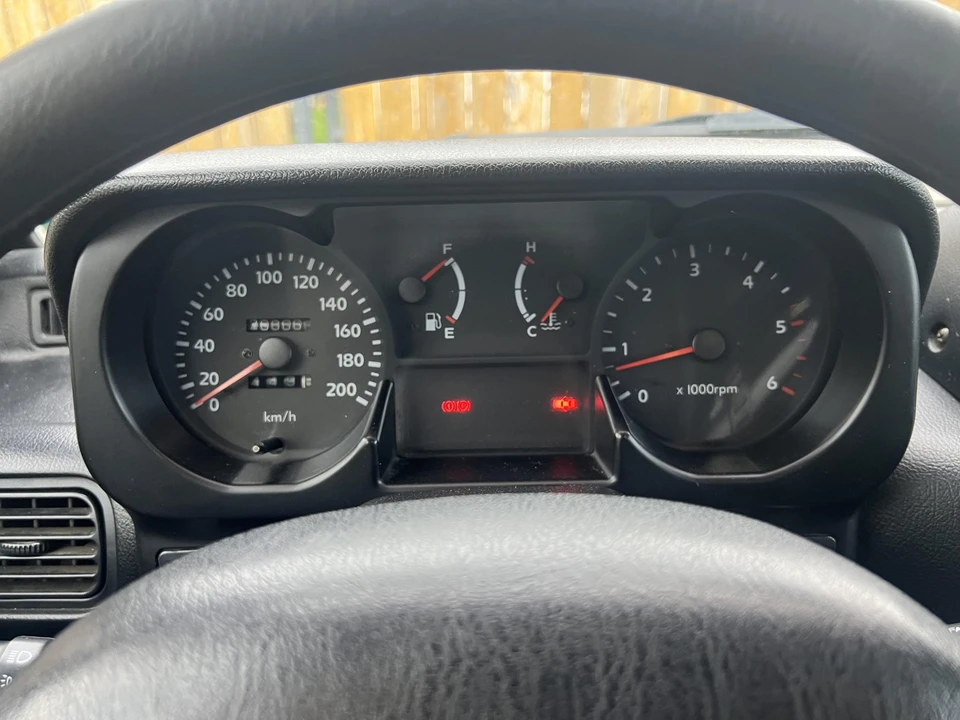 2000 Mitsubishi Pajero/Montero 3rd Gen - Image 12 of 31