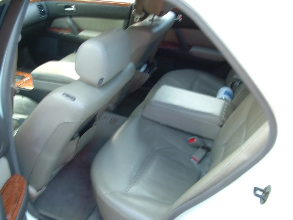 2000 Infiniti Q45 3rd Gen - Image 8 of 8