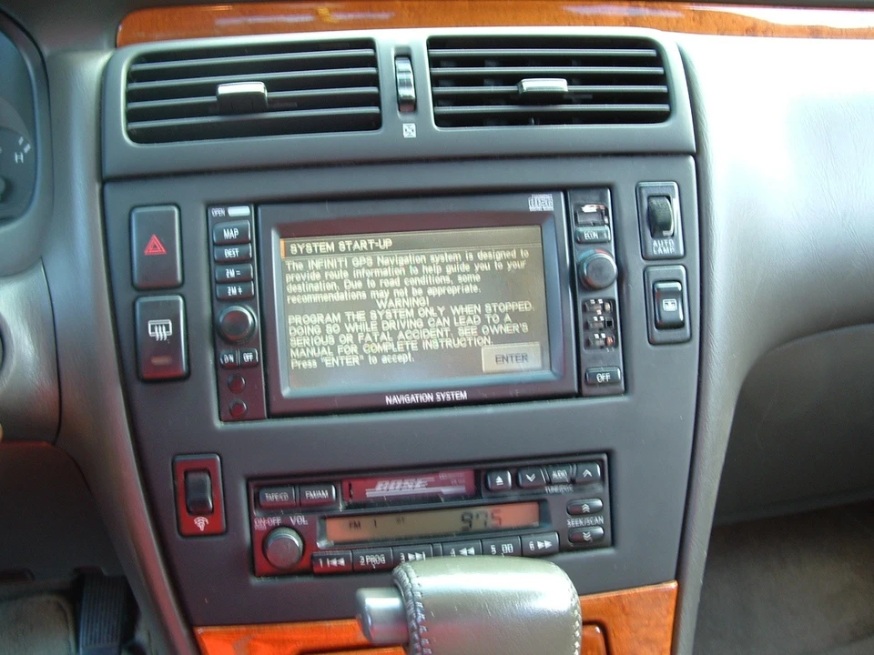 2000 Infiniti Q45 3rd Gen - Image 3 of 8