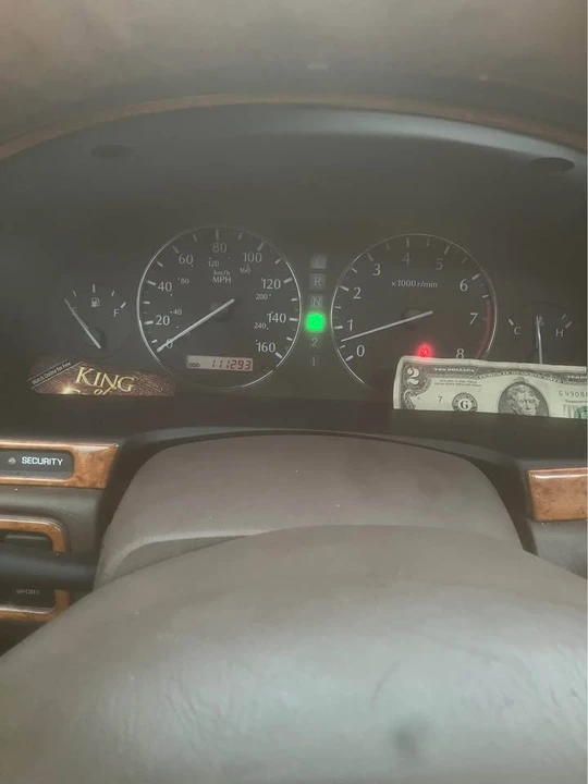 2000 Infiniti Q45 2nd Gen - Image 3 of 5