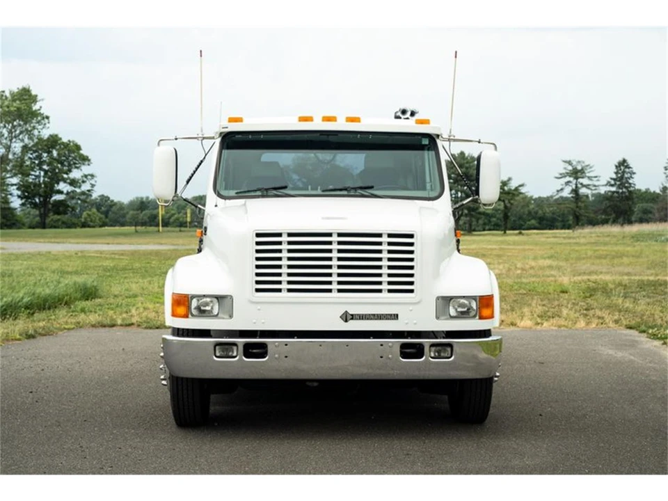 2000 International 4300 - Image 4 of 31