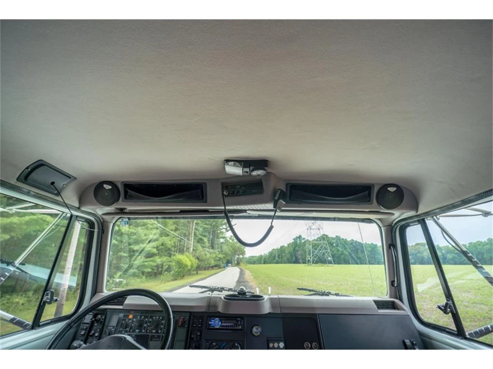 2000 International 4300 - Image 26 of 31
