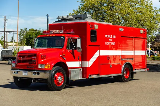 2000 International 4900 Air/Light Fire Truck