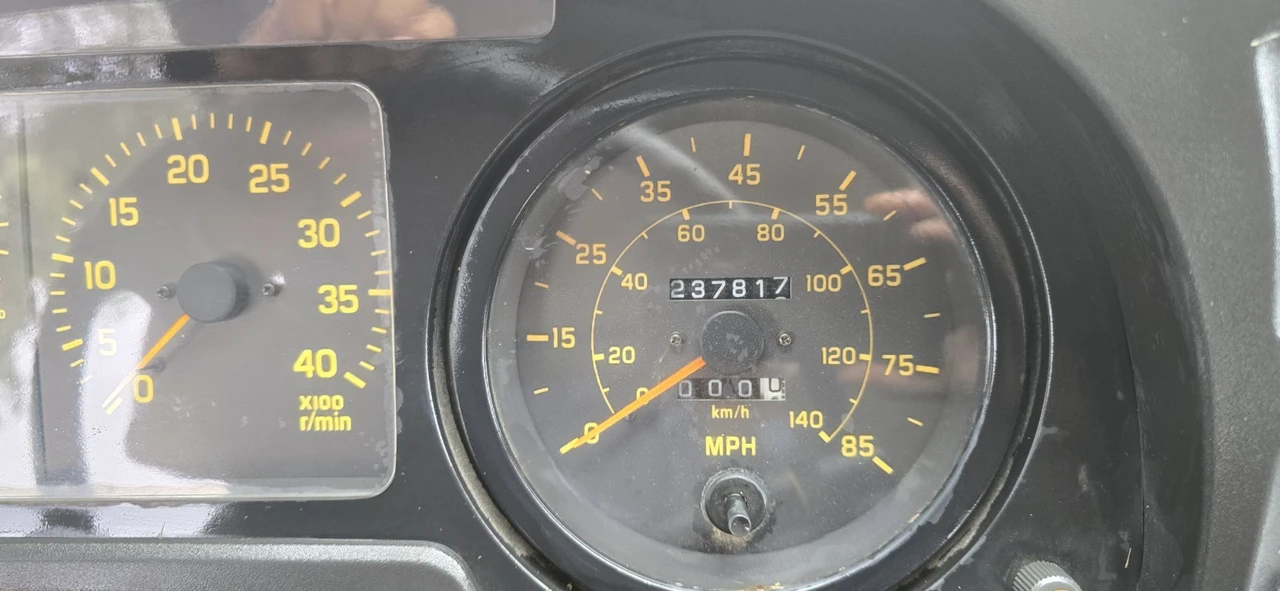 2000 Isuzu Elf - Image 17 of 17